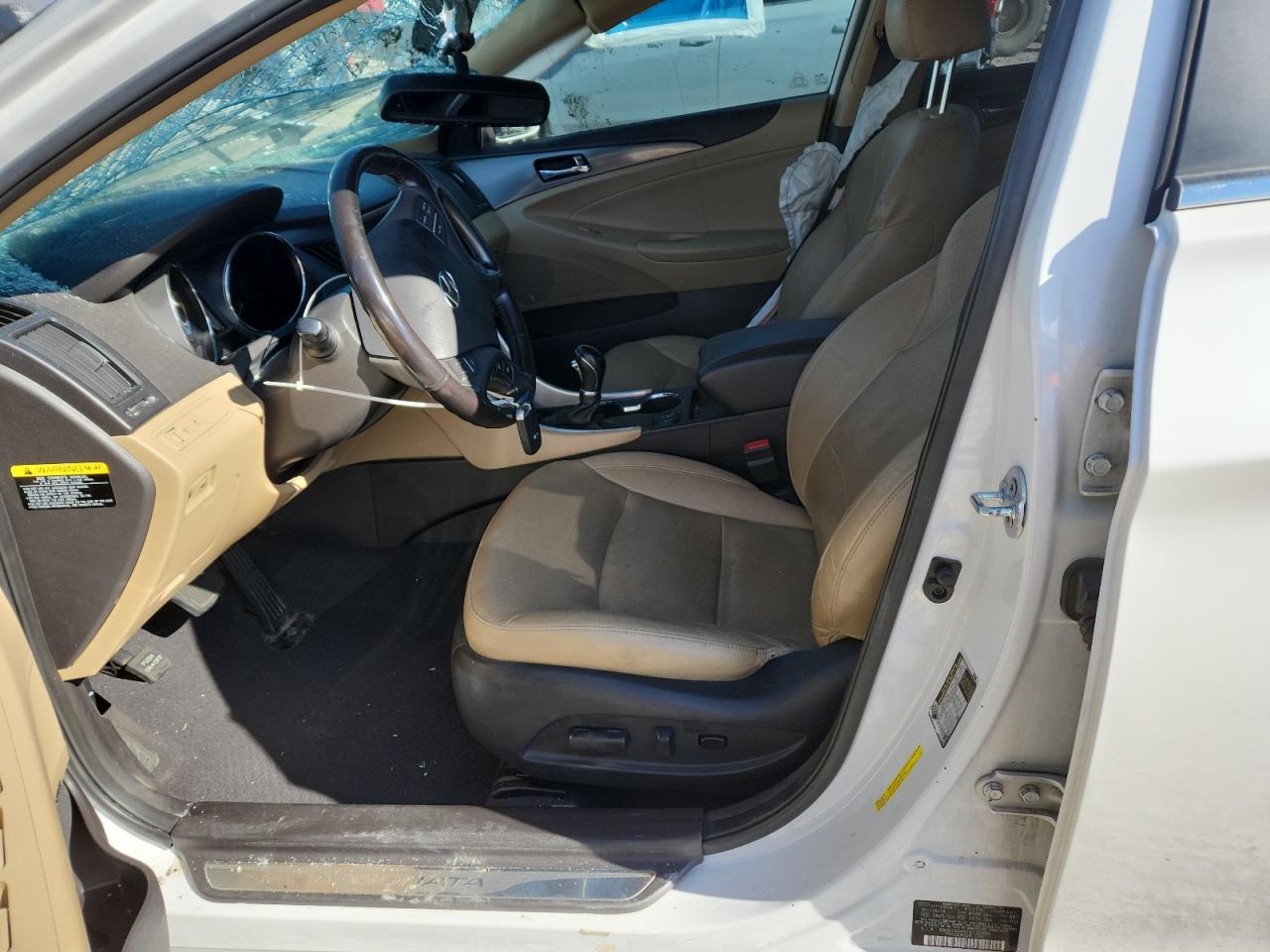 2015 Hyundai Sonata Hybrid VIN: KMHEC4A44FA132490 Lot: 82763595