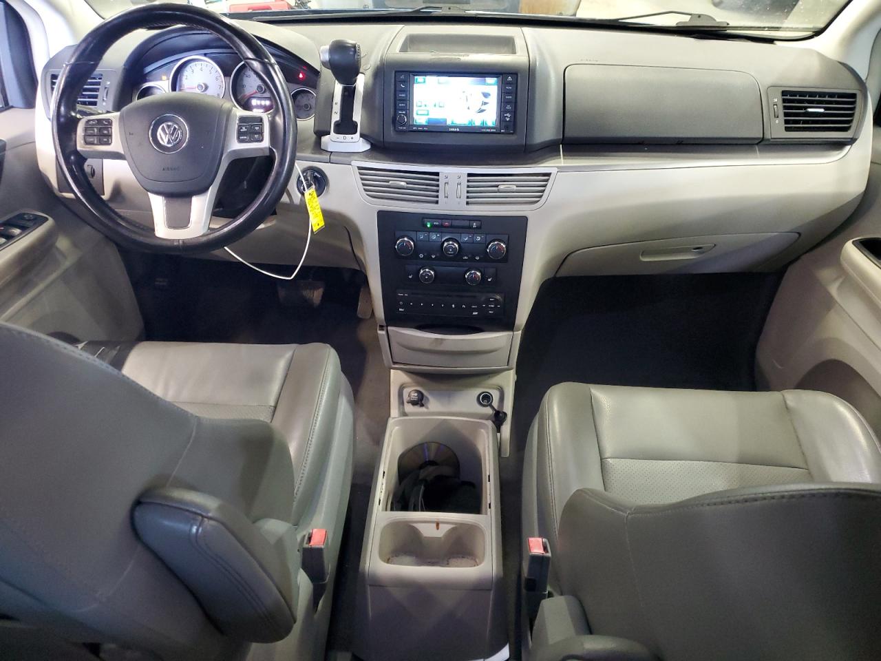 2011 Volkswagen Routan Se VIN: 2V4RW3DG0BR766825 Lot: 89856475