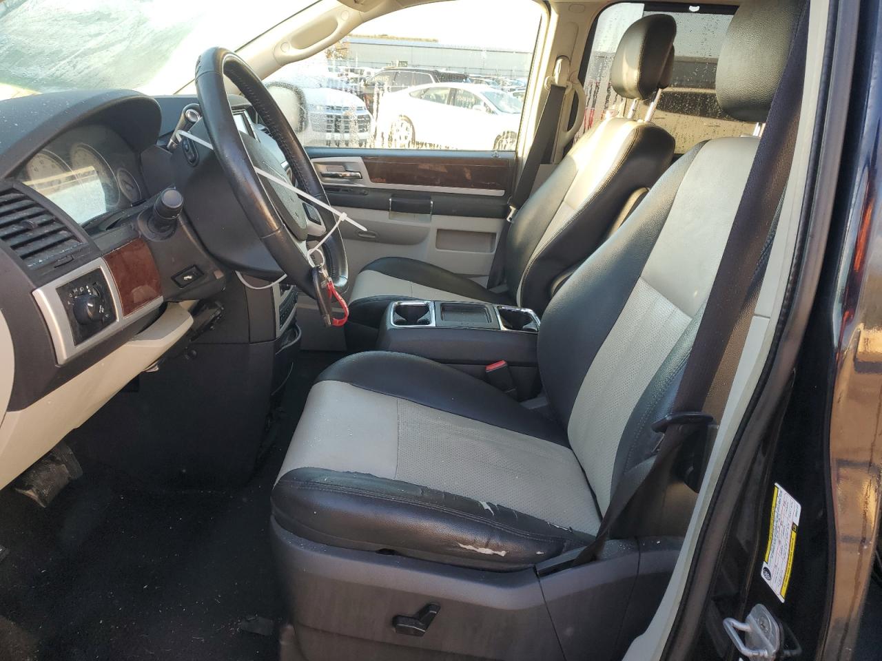 2010 Chrysler Town & Country Touring Plus VIN: 2A4RR8DX1AR442127 Lot: 82341335