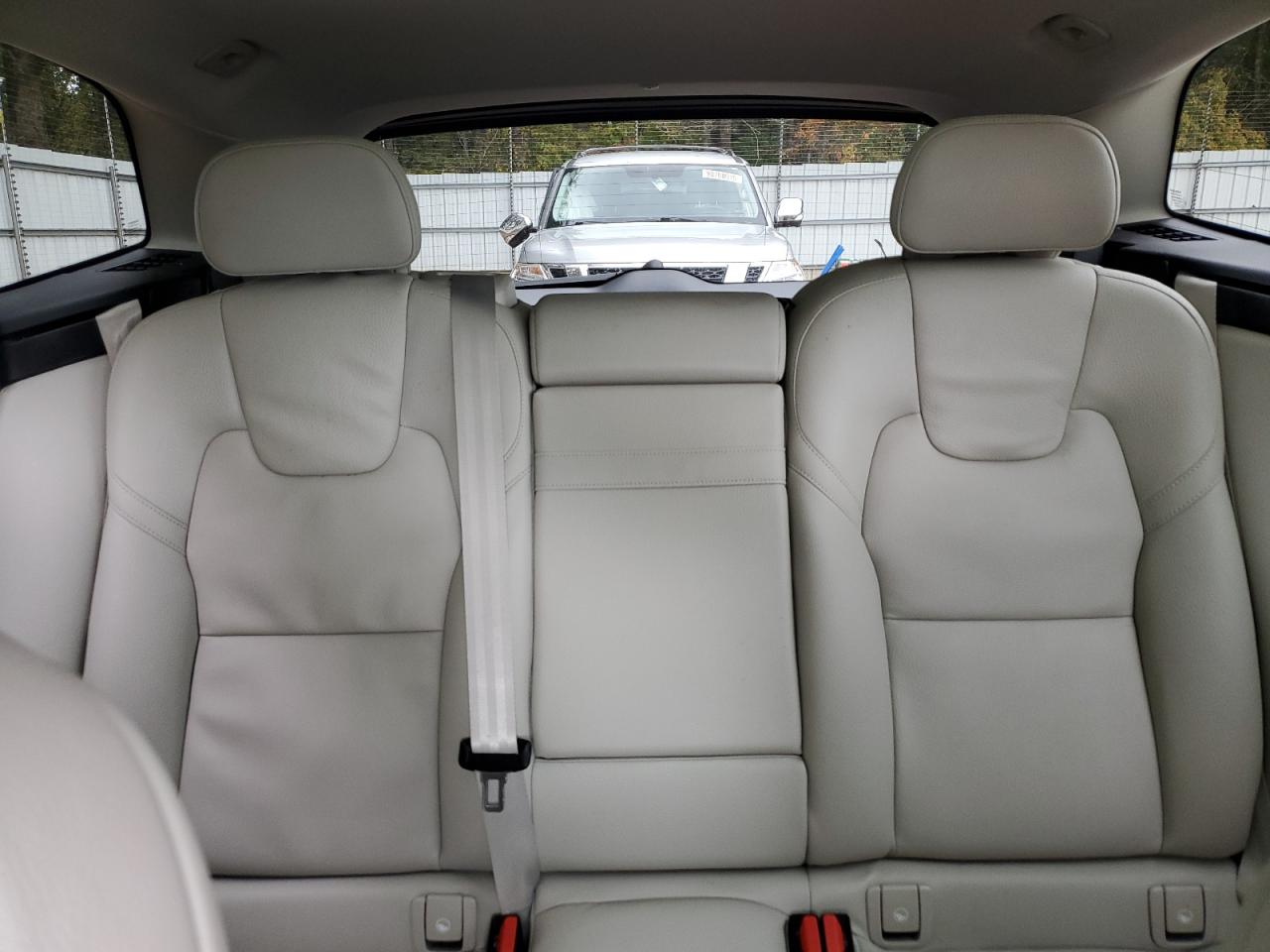 2022 Volvo Xc60 B5 Momentum VIN: YV4L12DK1N1920347 Lot: 90239525