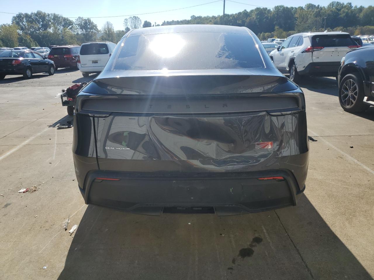 2026 Tesla Model Y VIN: 7SAYGDEE1TA384581 Lot: 86311645