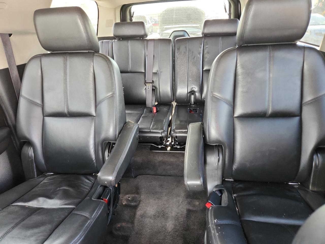 2013 Chevrolet Suburban K1500 Lt VIN: 1GNSKJE72DR270919 Lot: 86899285