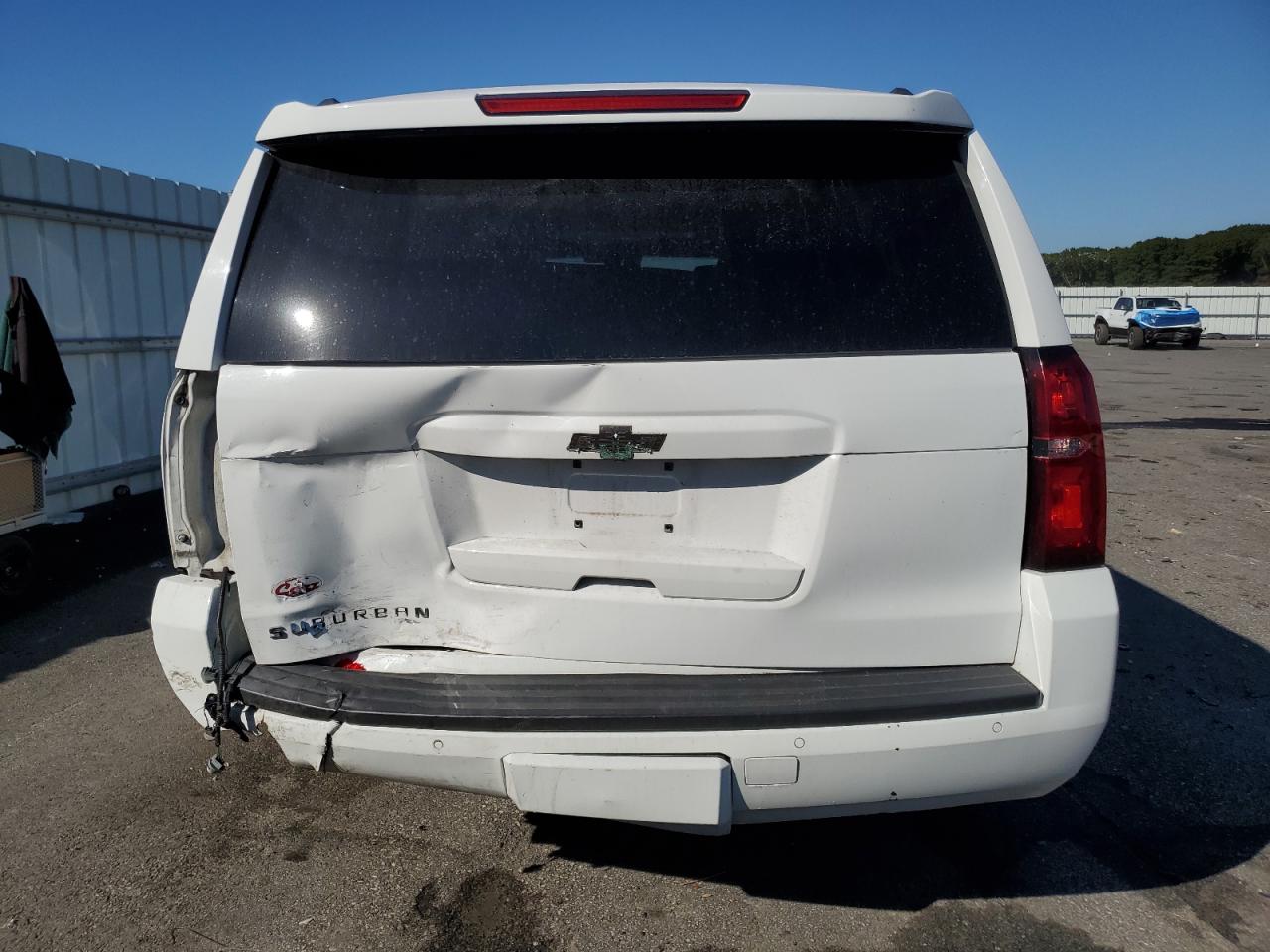 2017 Chevrolet Suburban K1500 Lt VIN: 1GNSKHKC6HR366536 Lot: 85186615