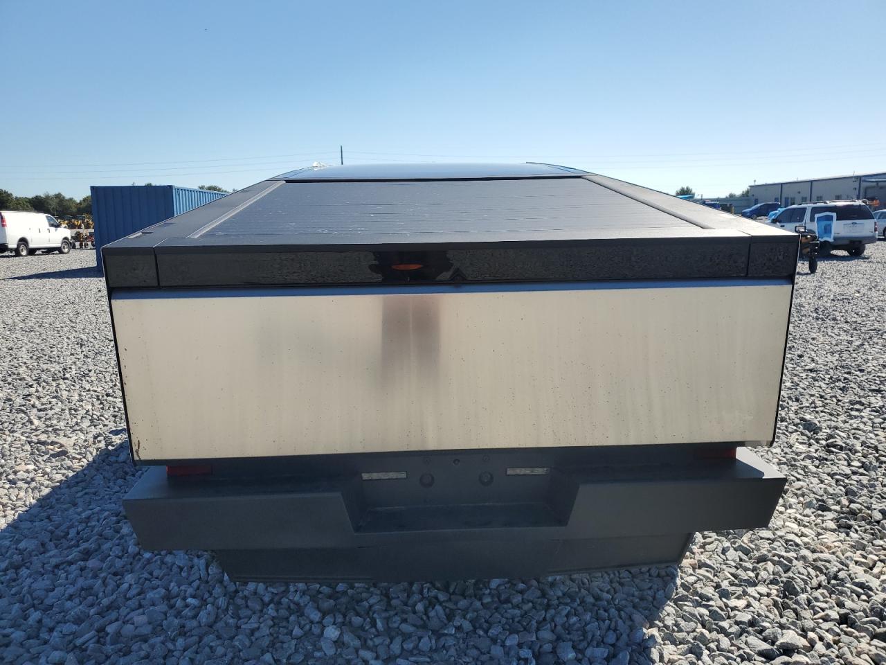 2025 Tesla Cybertruck VIN: 7G2CEHEEXSA060691 Lot: 82456235