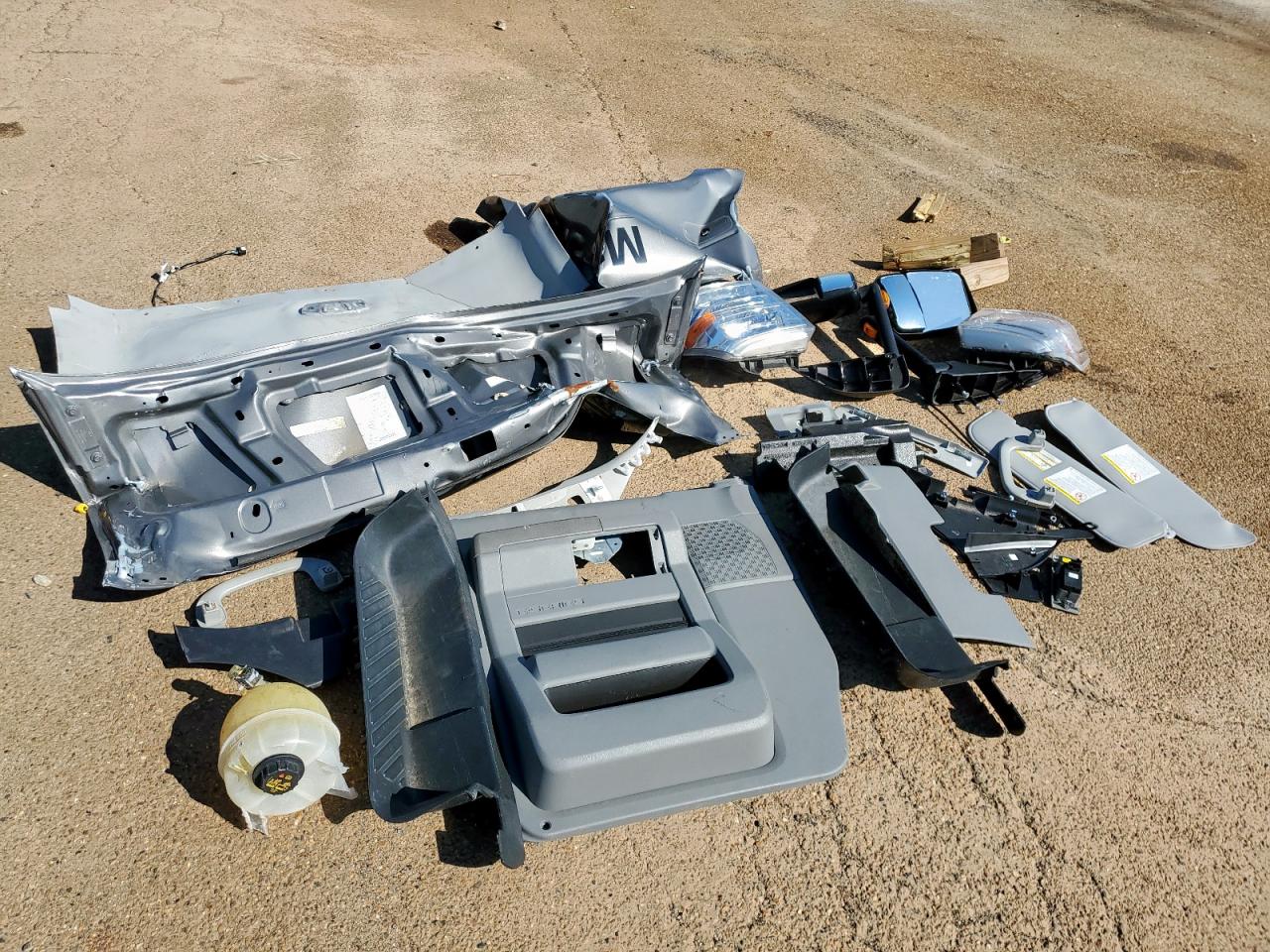 2024 Ford Econoline E450 Super Duty Cutaway Van VIN: 1FDXE4FN5RDD10799 Lot: 84974395