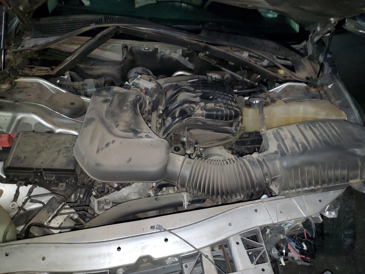 2018 Chrysler 300 Limite VIN: 168379 Lot: 85785875