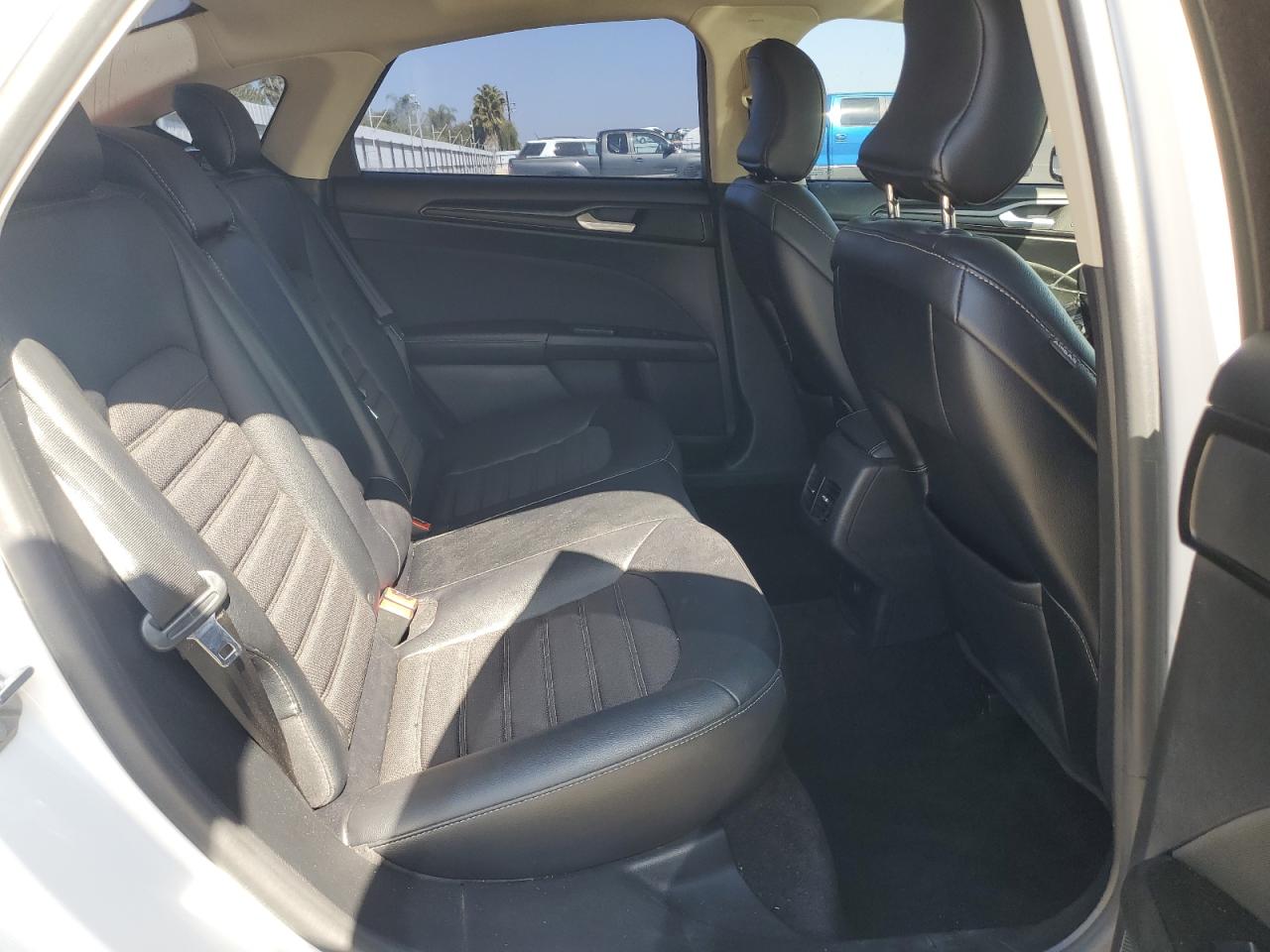 2018 Ford Fusion Se VIN: 3FA6P0H75JR111321 Lot: 82352645