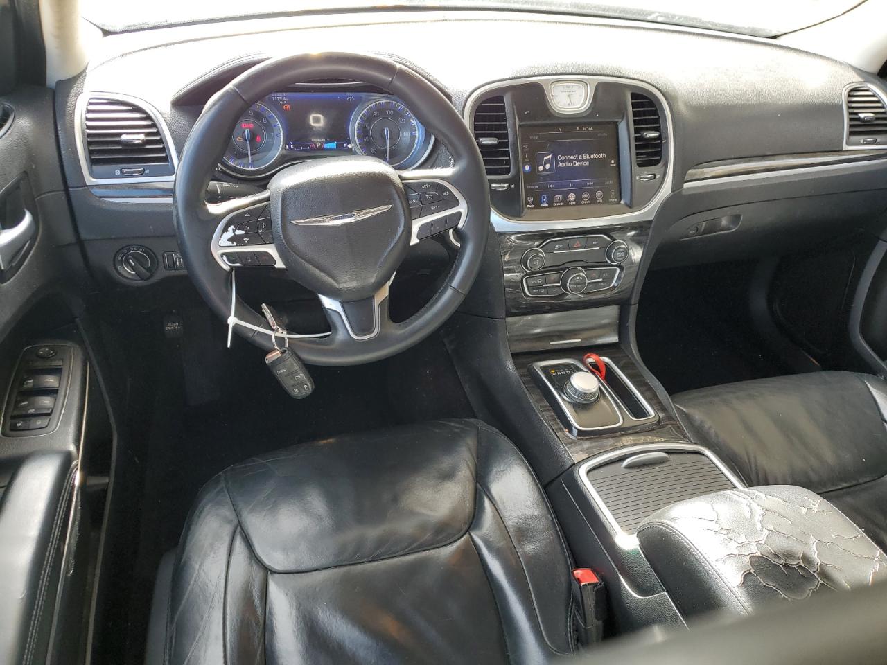 2016 Chrysler 300 Limited VIN: 2C3CCAAG7GH260637 Lot: 82737775