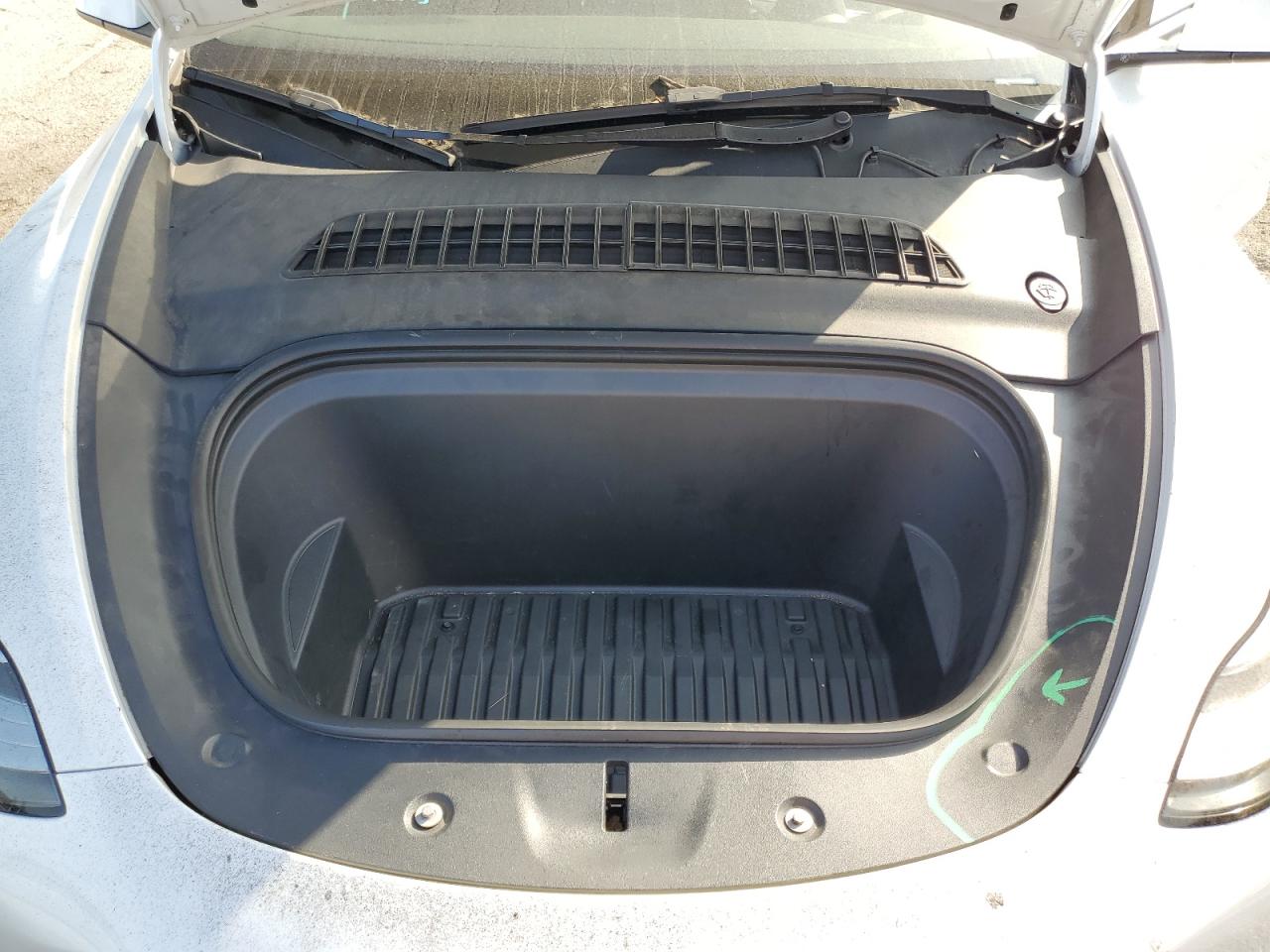 2023 Tesla Model Y VIN: 7SAYGDEE4PA092865 Lot: 90322225