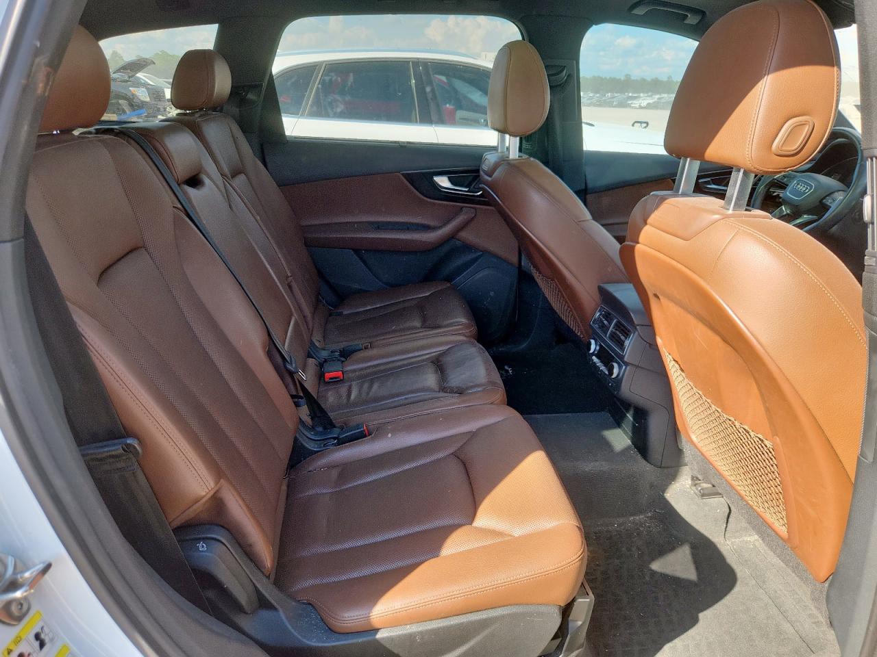 2017 Audi Q7 Premium Plus VIN: WA1LHAF75HD038595 Lot: 82276595