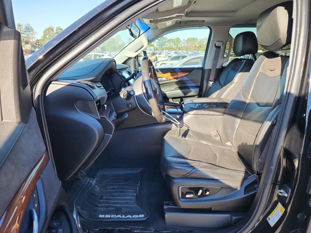 2015 Cadillac Escalade Luxury VIN: 1GYS4MKJ8FR545856 Lot: 87223305