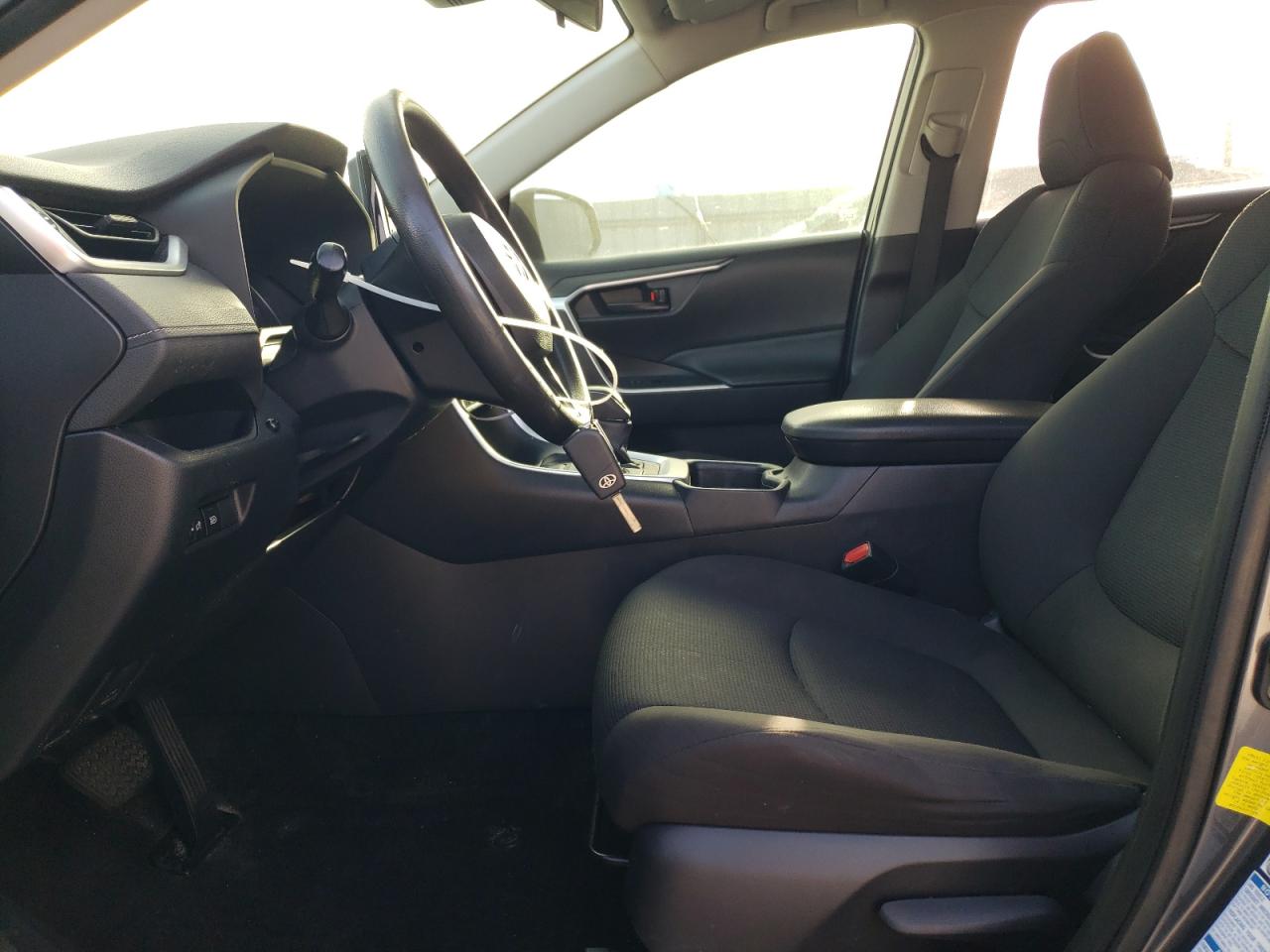 2022 Toyota Rav4 Le VIN: JTMLWRFV5ND140631 Lot: 85944875