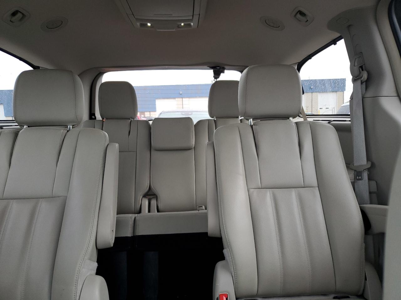 2015 Chrysler Town & Country Touring VIN: 2C4RC1BG2FR629921 Lot: 86801415