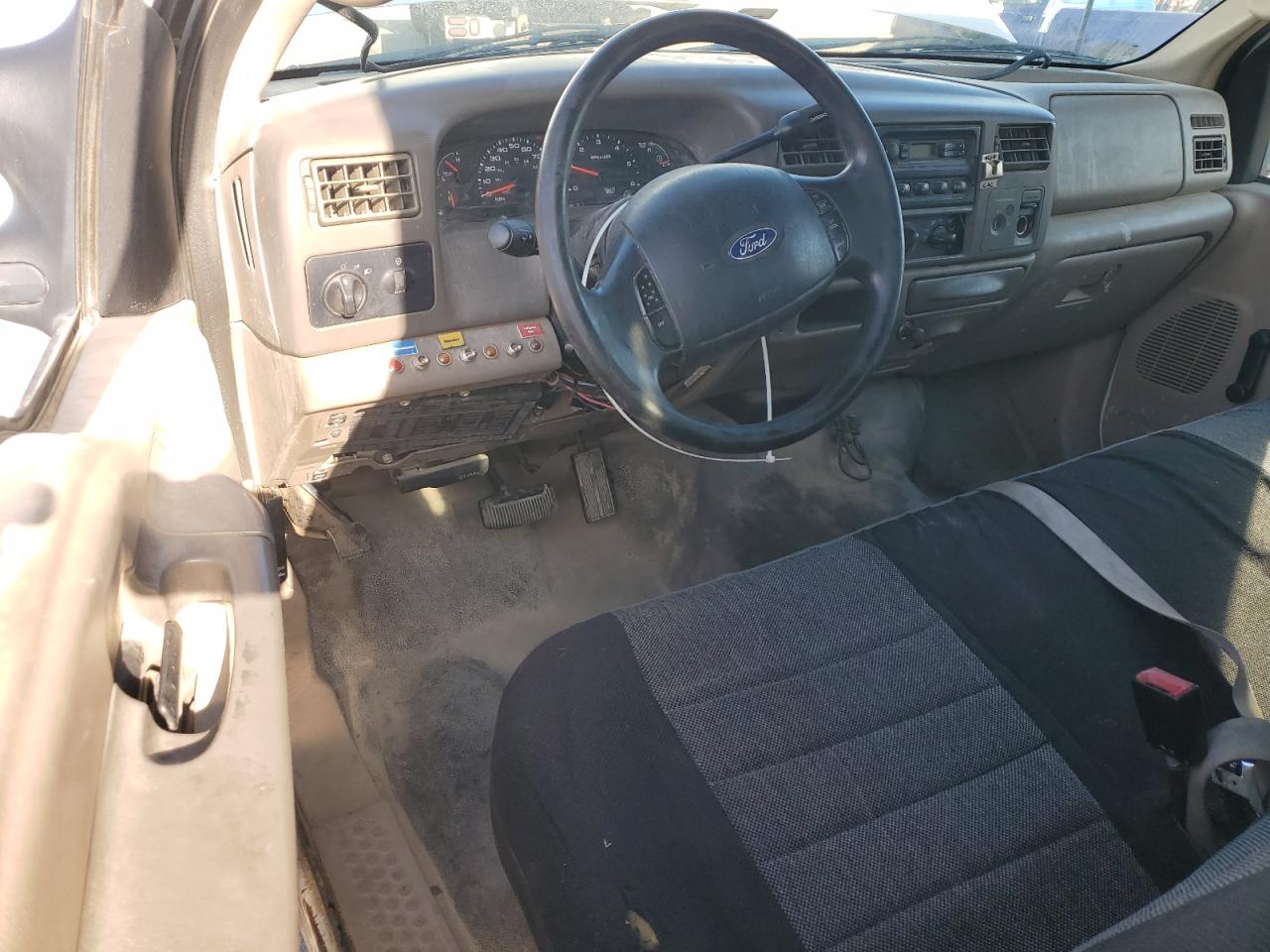 2003 Ford F450 Super Duty VIN: 1FDXF46S03EA66712 Lot: 86850615