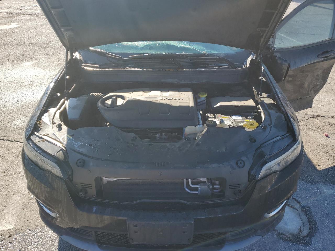 2022 Jeep Cherokee Limited VIN: 1C4PJMDX9ND553126 Lot: 90707125