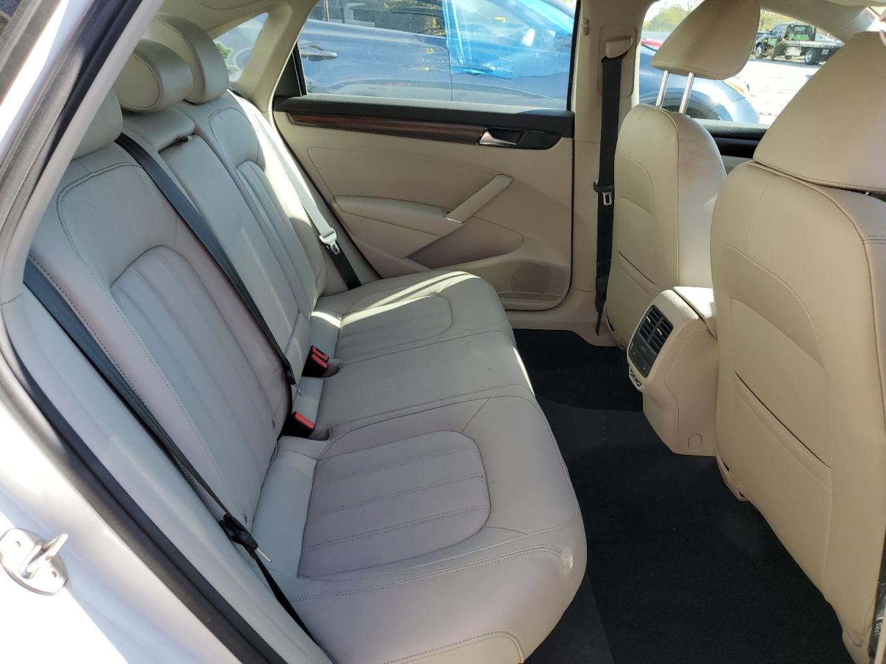 2020 Volkswagen Passat Sel VIN: 1VWCA7A32LC019726 Lot: 84890345