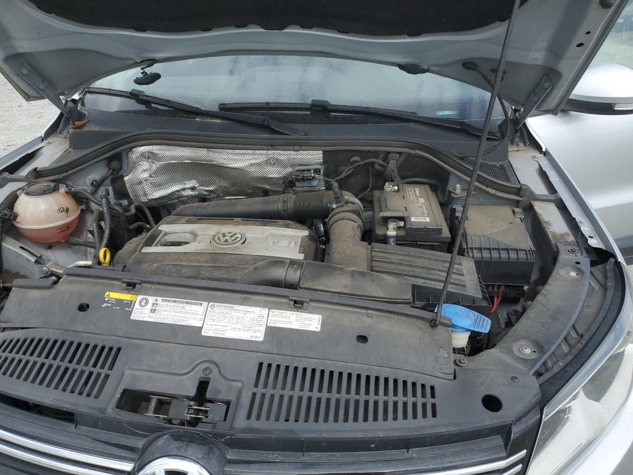 2018 Volkswagen Tiguan Limited VIN: WVGAV7AX4JK006024 Lot: 82189645