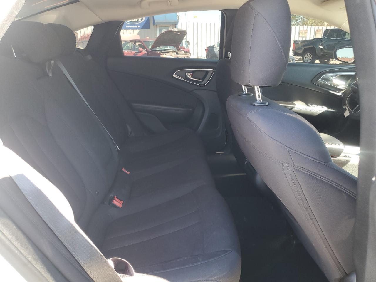 2015 Chrysler 200 Limited VIN: 1C3CCCAB7FN578053 Lot: 87293155