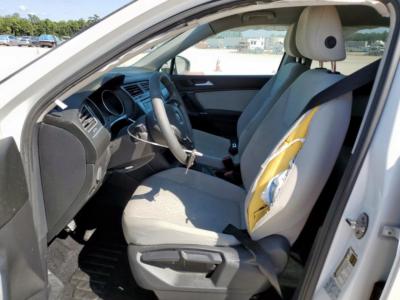 2020 Volkswagen Tiguan S VIN: 3VV1B7AX7LM102630 Lot: 85010965