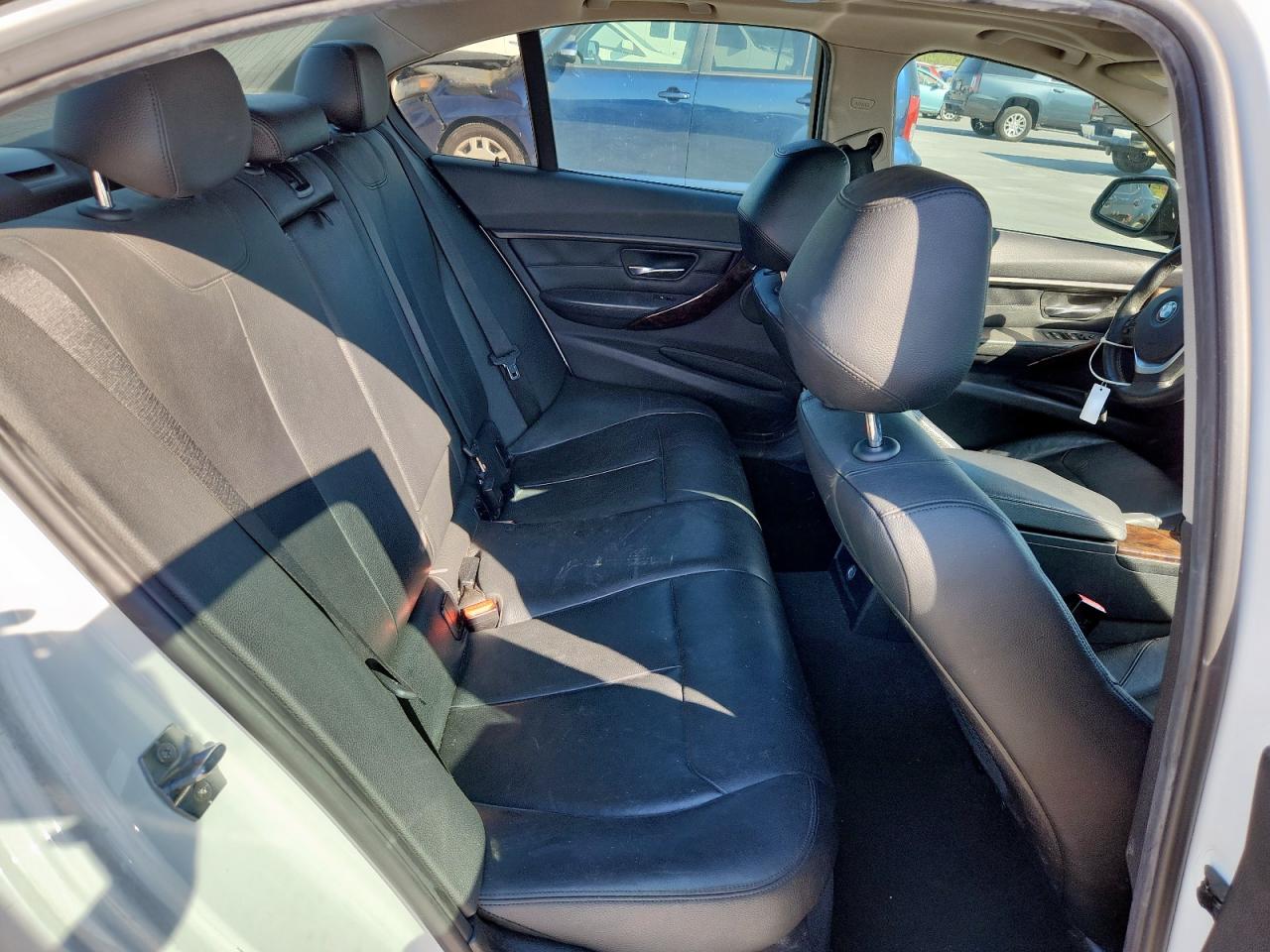 2015 BMW 328 I VIN: WBA3A5G50FNS90337 Lot: 82317775