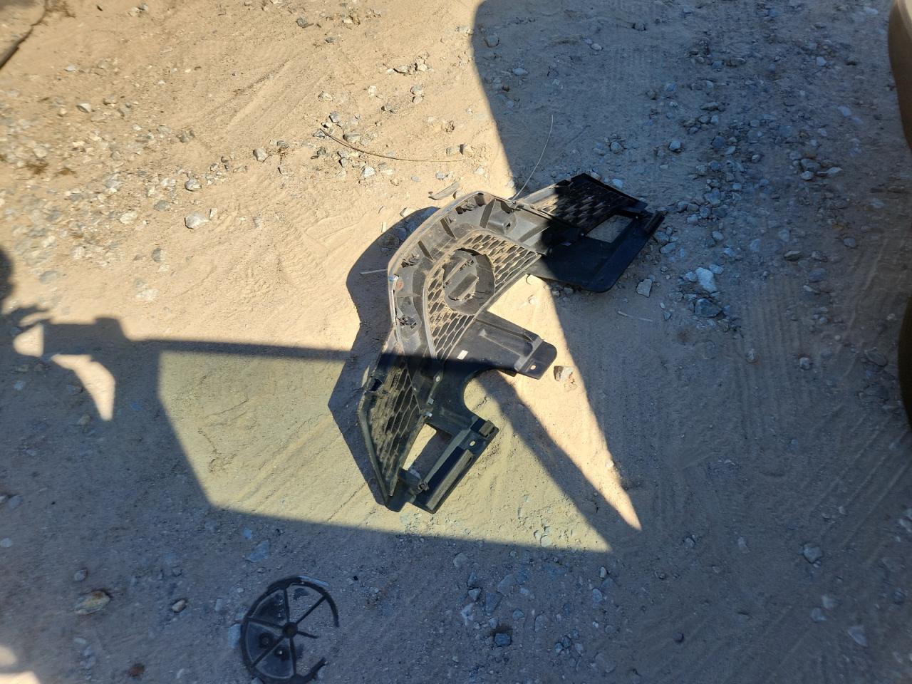 2015 Nissan Rogue S VIN: KNMAT2MV0FP548187 Lot: 85864055