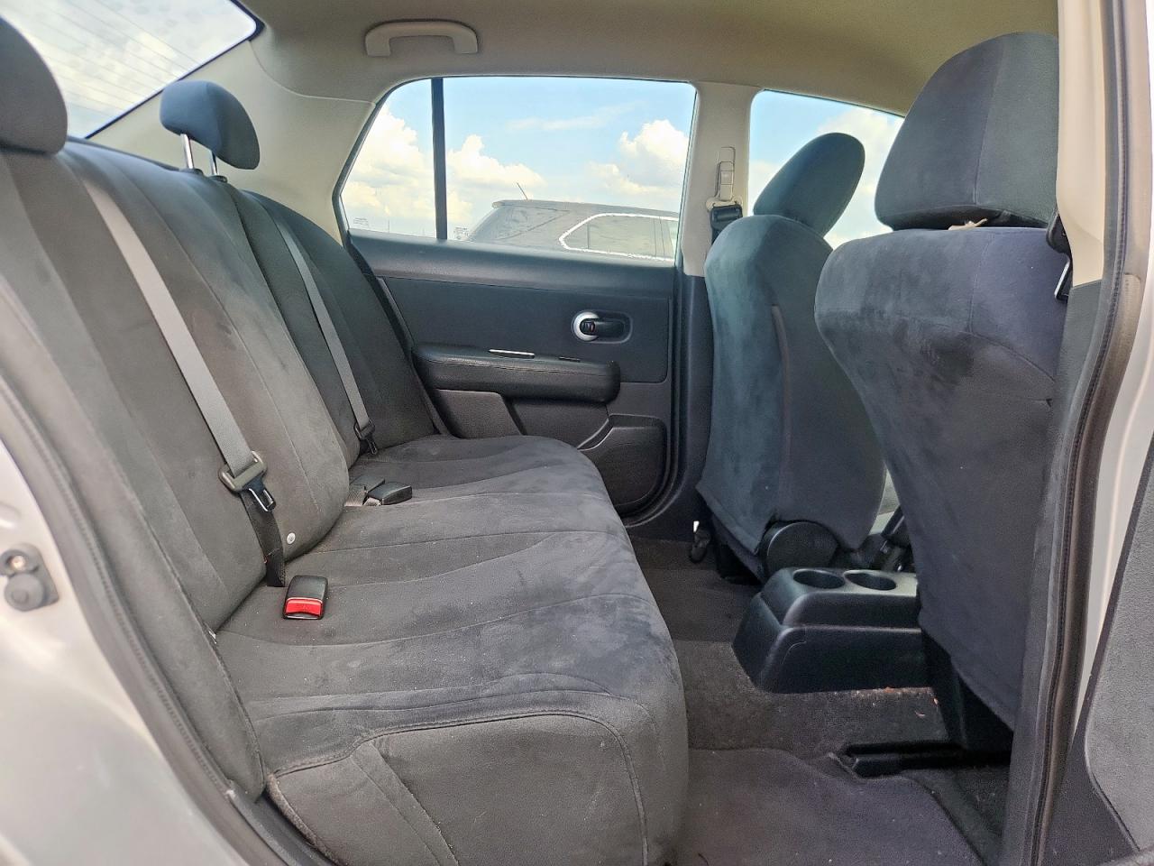 2009 Nissan Versa S VIN: 3N1BC11E09L445986 Lot: 85884035