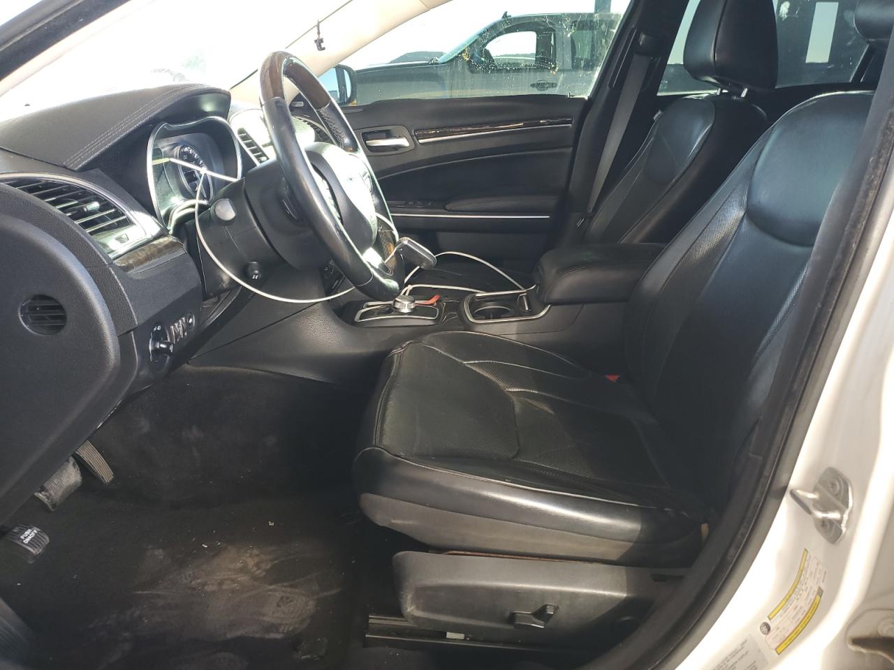 2016 Chrysler 300C VIN: 2C3CCAEG2GH161234 Lot: 86405055