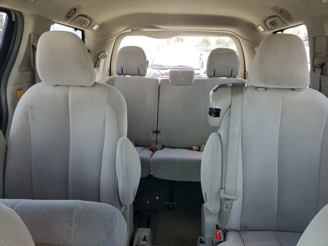 2011 Toyota Sienna Le VIN: 5TDKK3DC0BS130336 Lot: 85000875