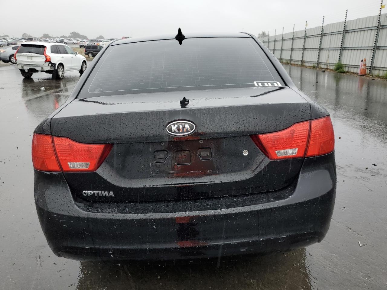 2010 Kia Optima Lx VIN: KNAGG4A86A5425729 Lot: 81983745