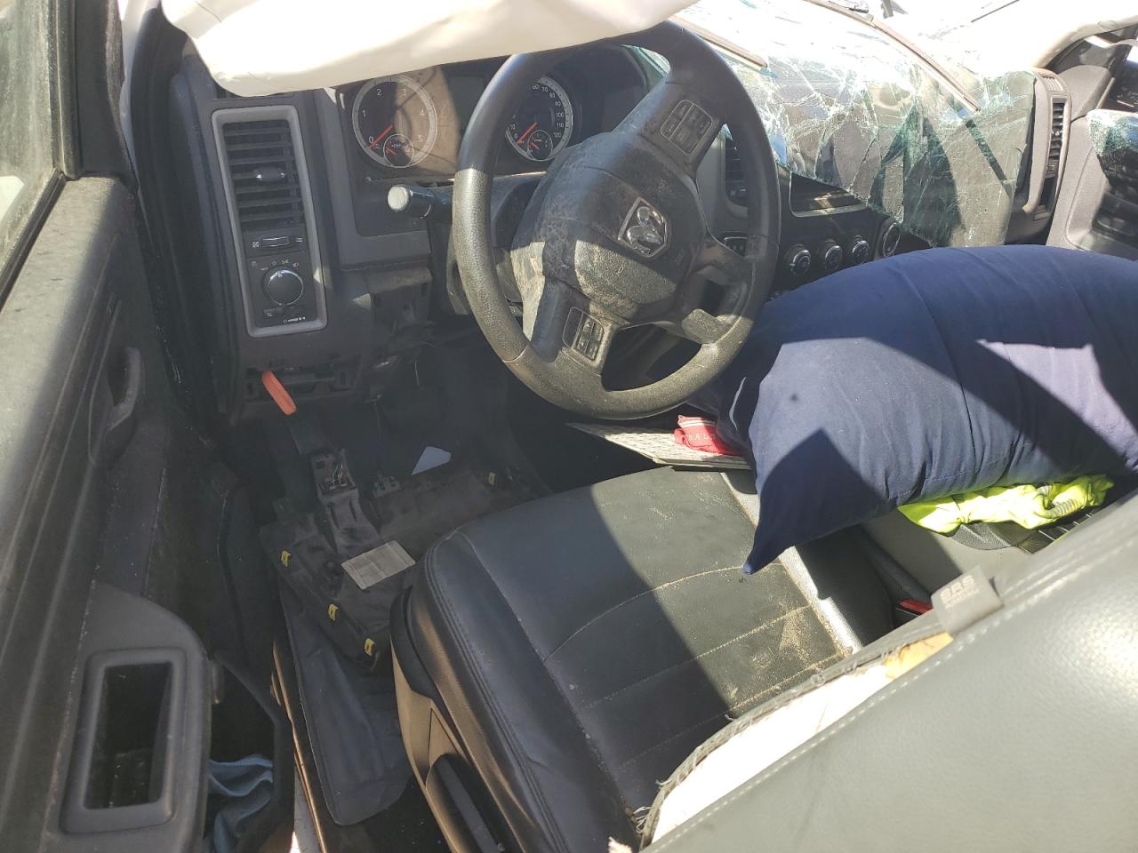 2015 Ram 1500 St VIN: 3C6JR7DM0FG680526 Lot: 81926855