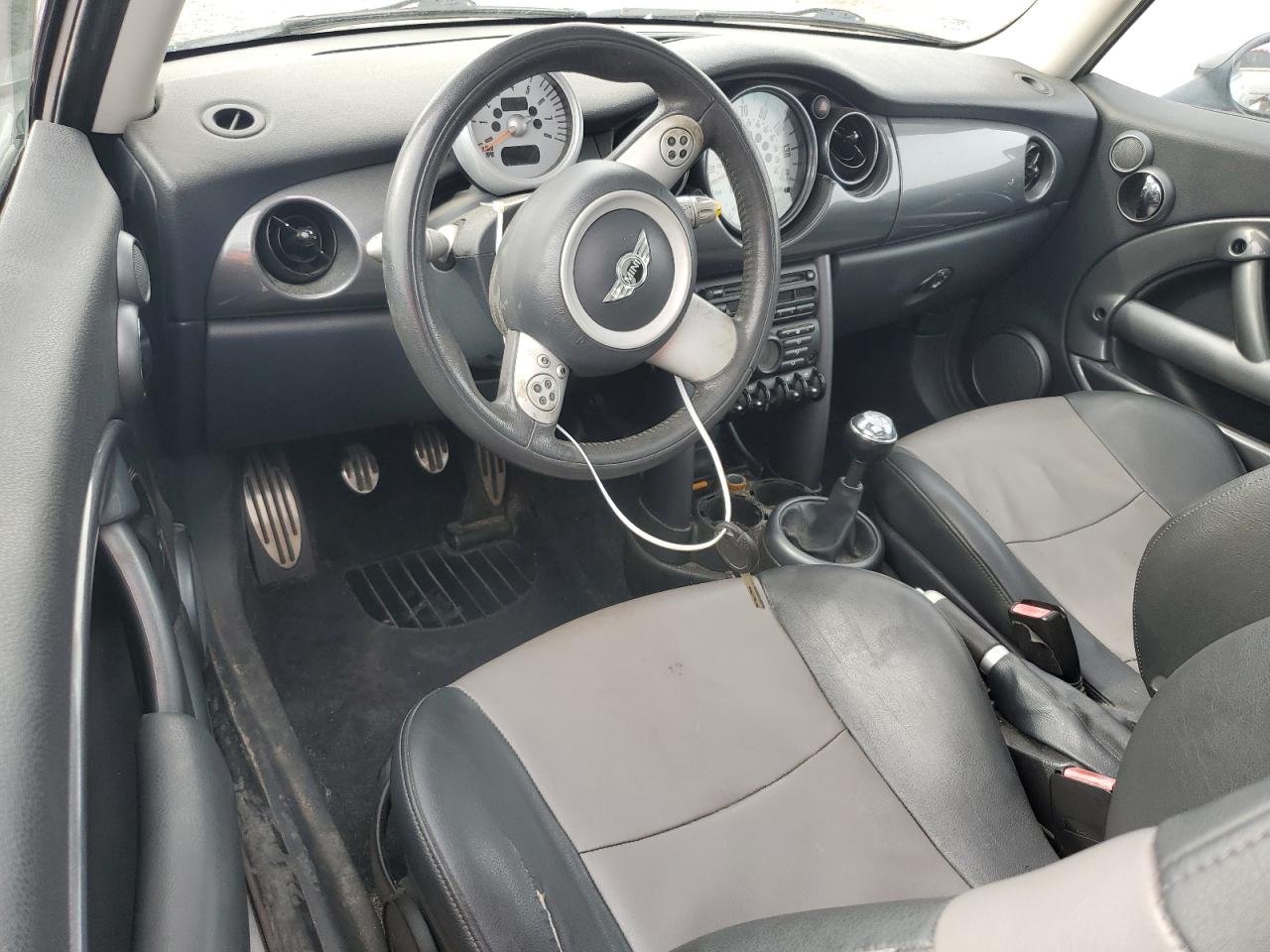 2005 Mini Cooper S VIN: WMWRE33535TL14309 Lot: 86205445