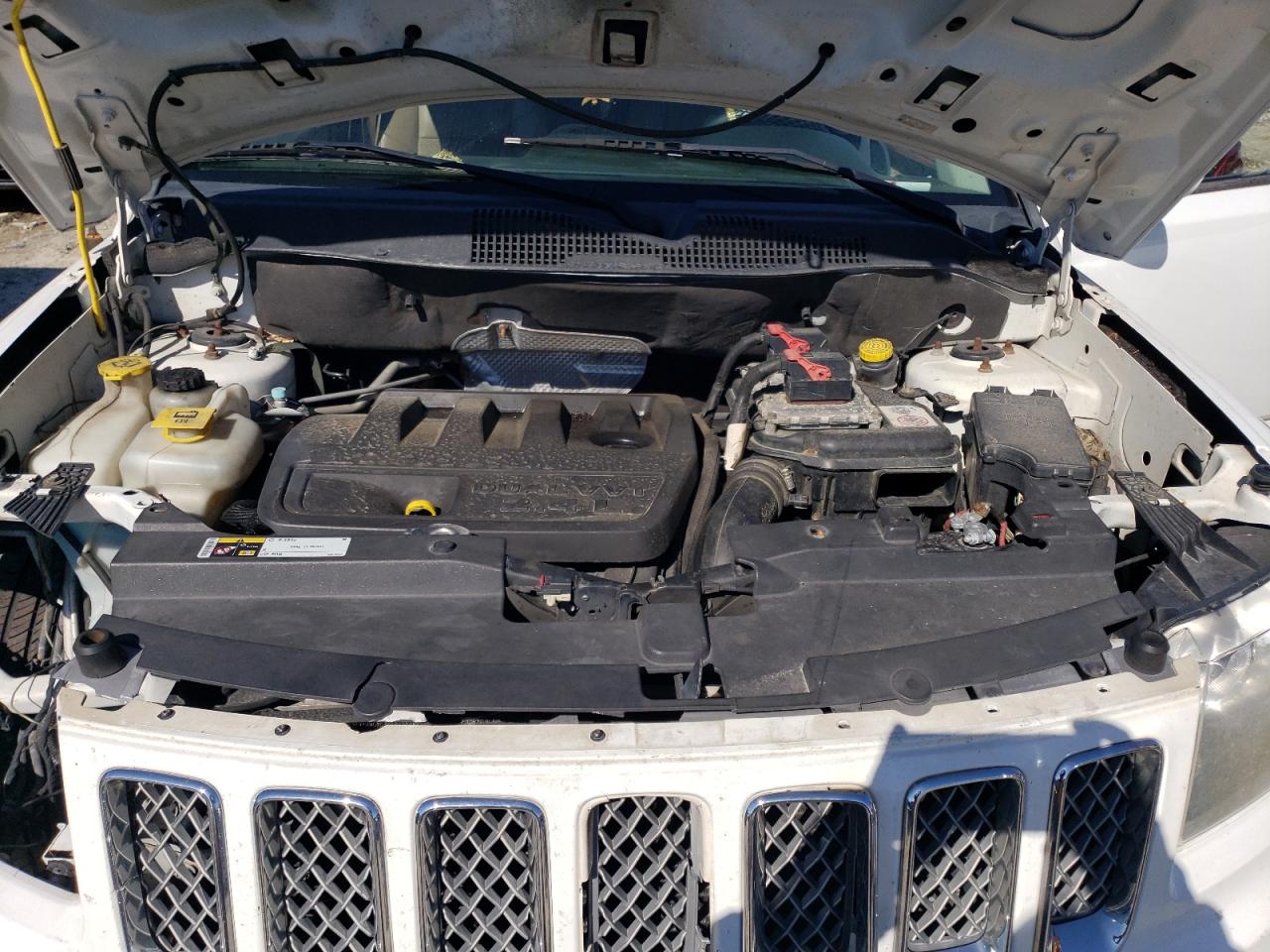 2014 Jeep Compass Latitude VIN: 1C4NJDEB5ED706790 Lot: 84620245