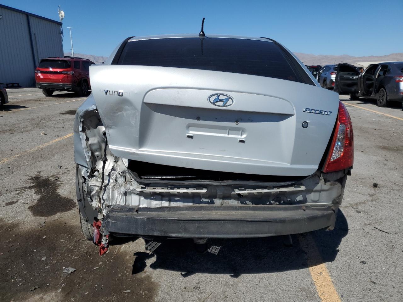 2006 Hyundai Accent Gls VIN: KMHCN46CX6U056645 Lot: 84953465