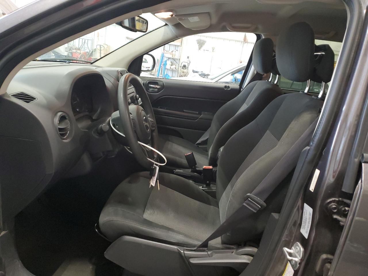 2016 Jeep Compass Sport VIN: 1C4NJDBB4GD565847 Lot: 85833725
