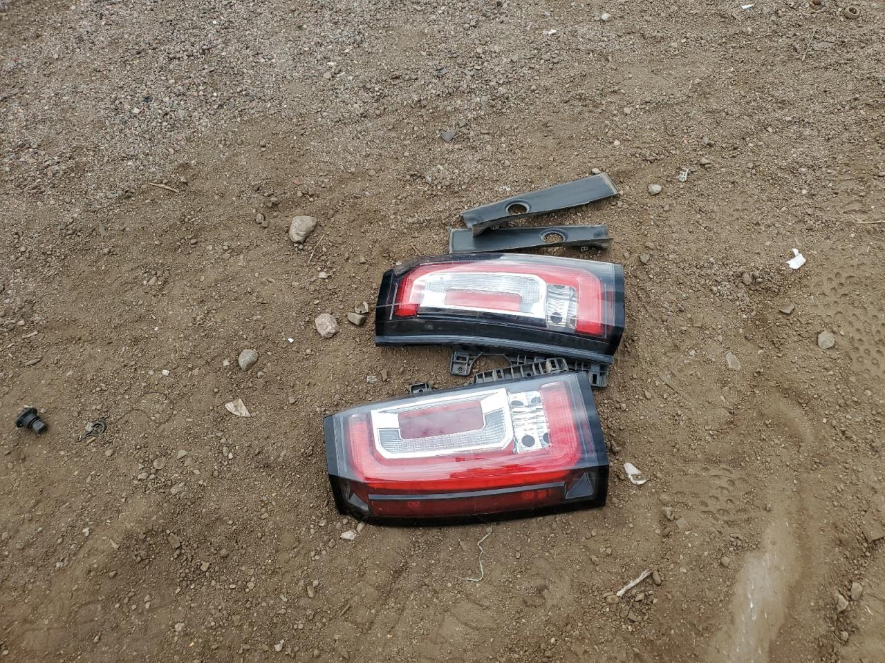 2015 GMC Yukon Xl K1500 Slt VIN: 1GKS2HKC8FR600010 Lot: 85296645