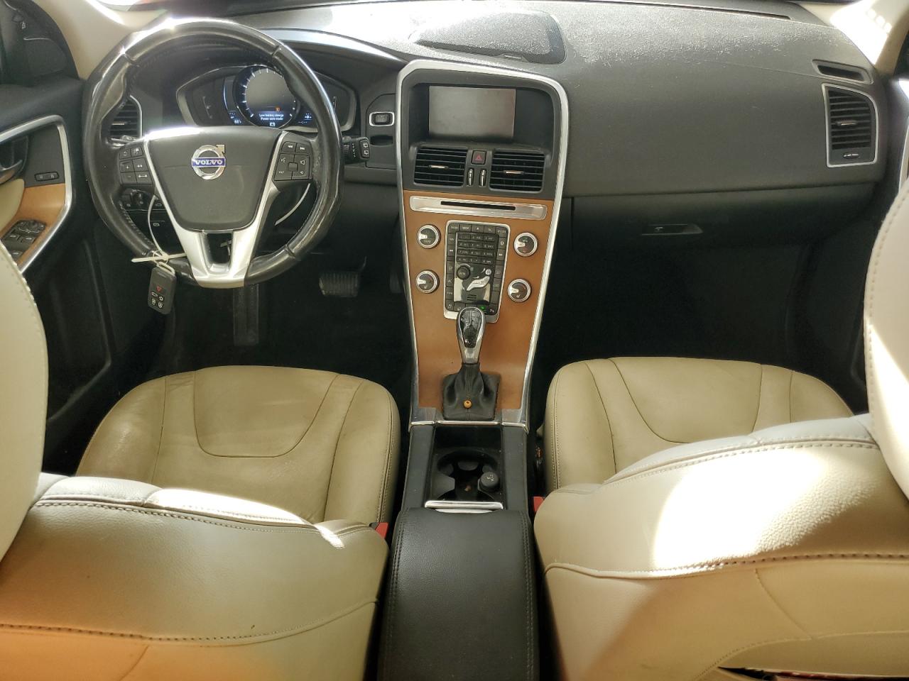 2016 Volvo Xc60 T5 Platinum VIN: YV4612RM4G2867129 Lot: 89442325