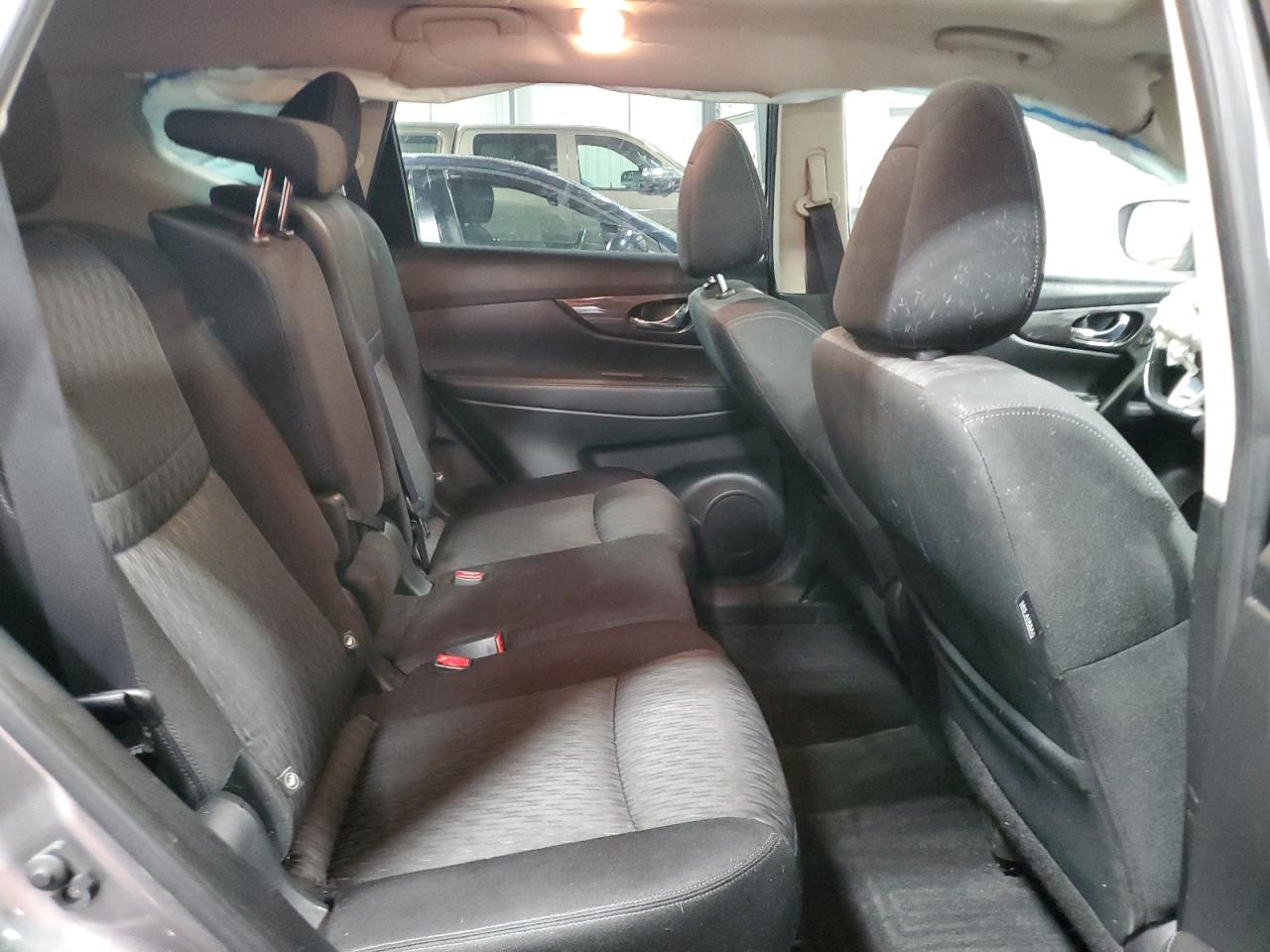 2019 Nissan Rogue S VIN: JN8AT2MV6KW396050 Lot: 84874375