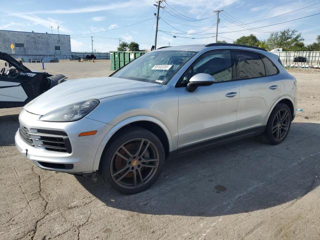  PORSCHE CAYENNE 2019 Srebrny