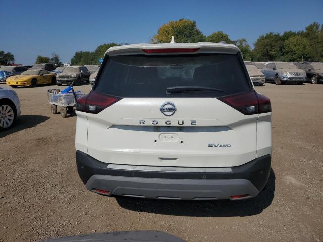  NISSAN ROGUE 2021 Белы