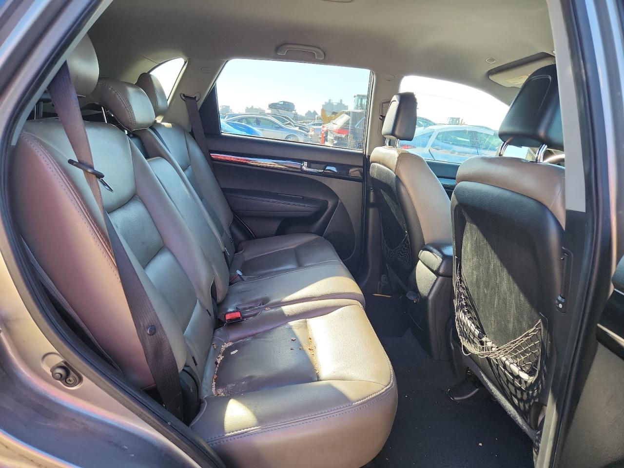 2011 Kia Sorento Base VIN: 5XYKT3A13BG092498 Lot: 84404265