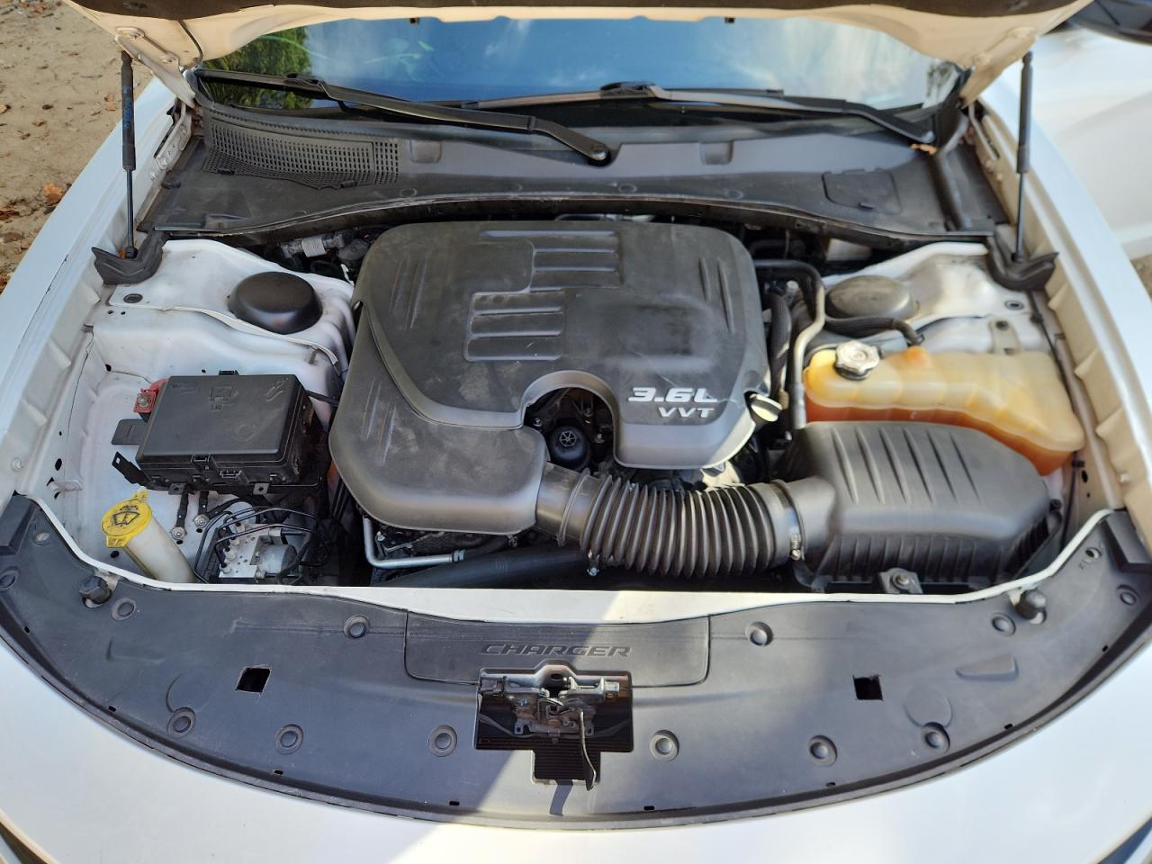 2019 Dodge Charger Sxt VIN: 2C3CDXBG3KH715572 Lot: 82213025