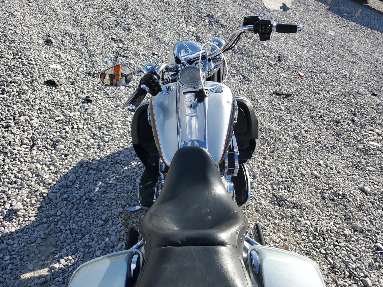 2015 Harley-Davidson Flhr Road King VIN: 1HD1FBM11FB664062 Lot: 86093425