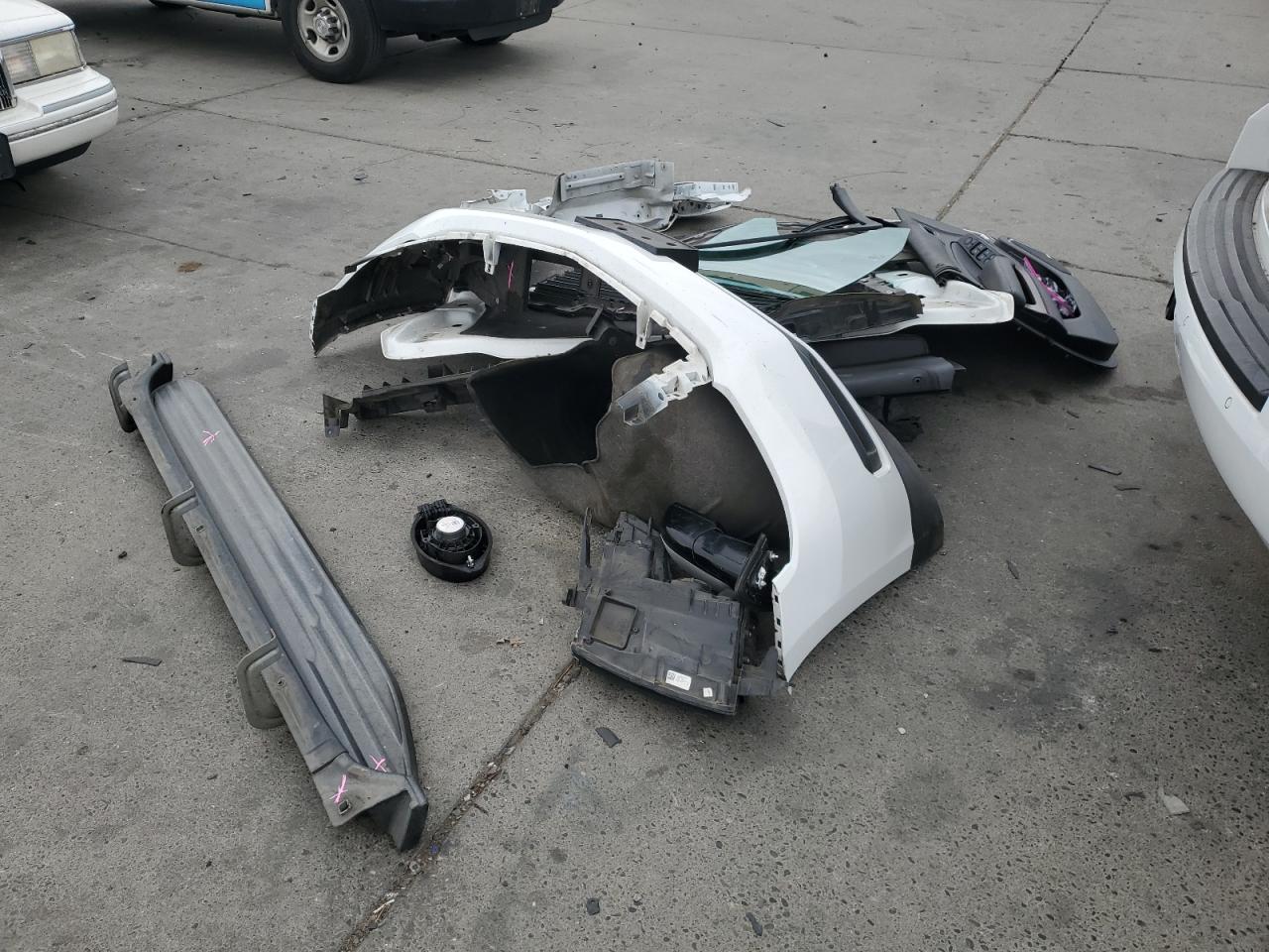 2020 Chevrolet Tahoe C1500 Lt VIN: 1GNSCBKC1LR153173 Lot: 81908205