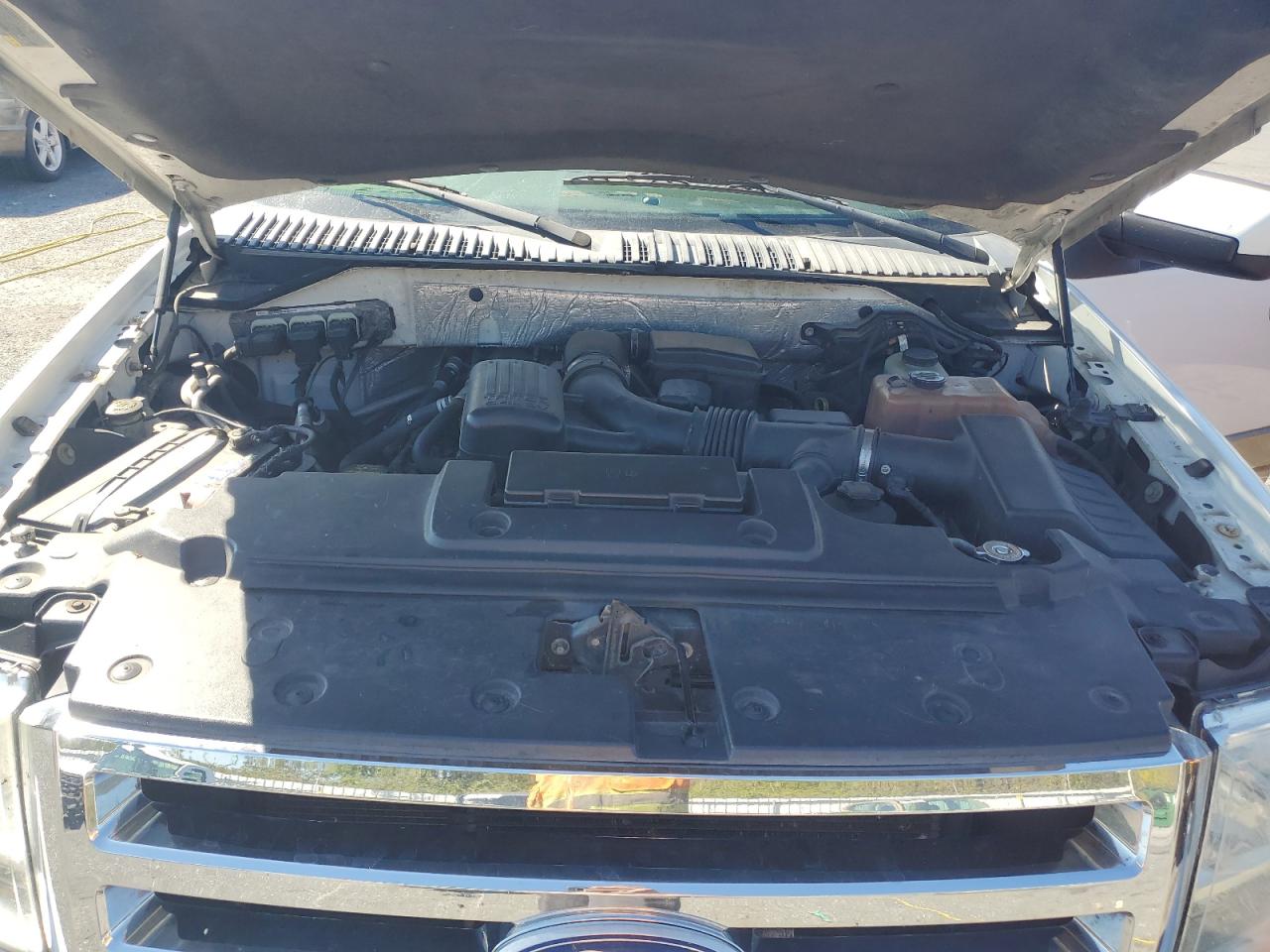 2011 Ford Expedition Xlt VIN: 1FMJU1J51BEF06544 Lot: 85472625