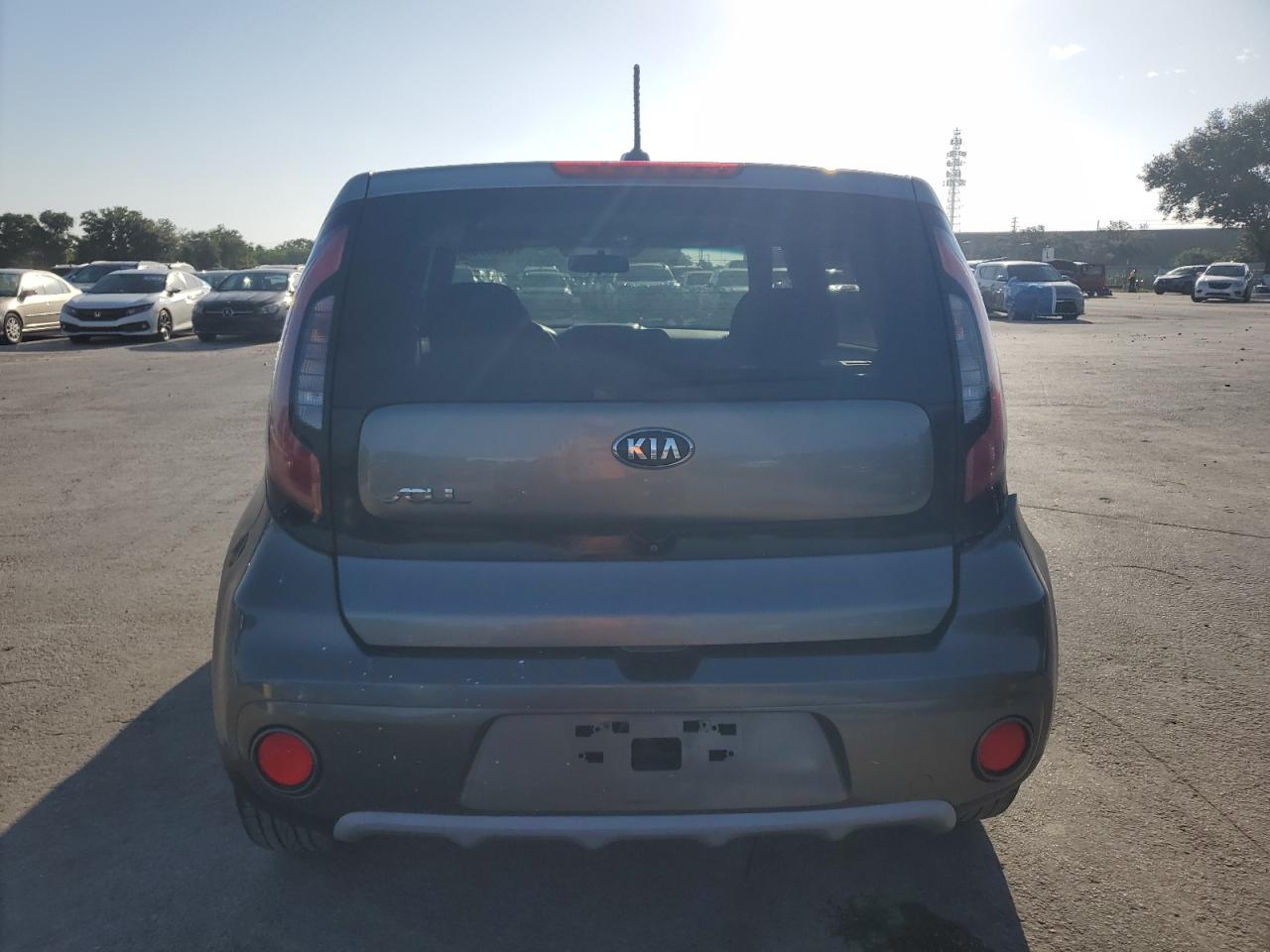 2019 Kia Soul + VIN: KNDJP3A56K7698121 Lot: 84236505