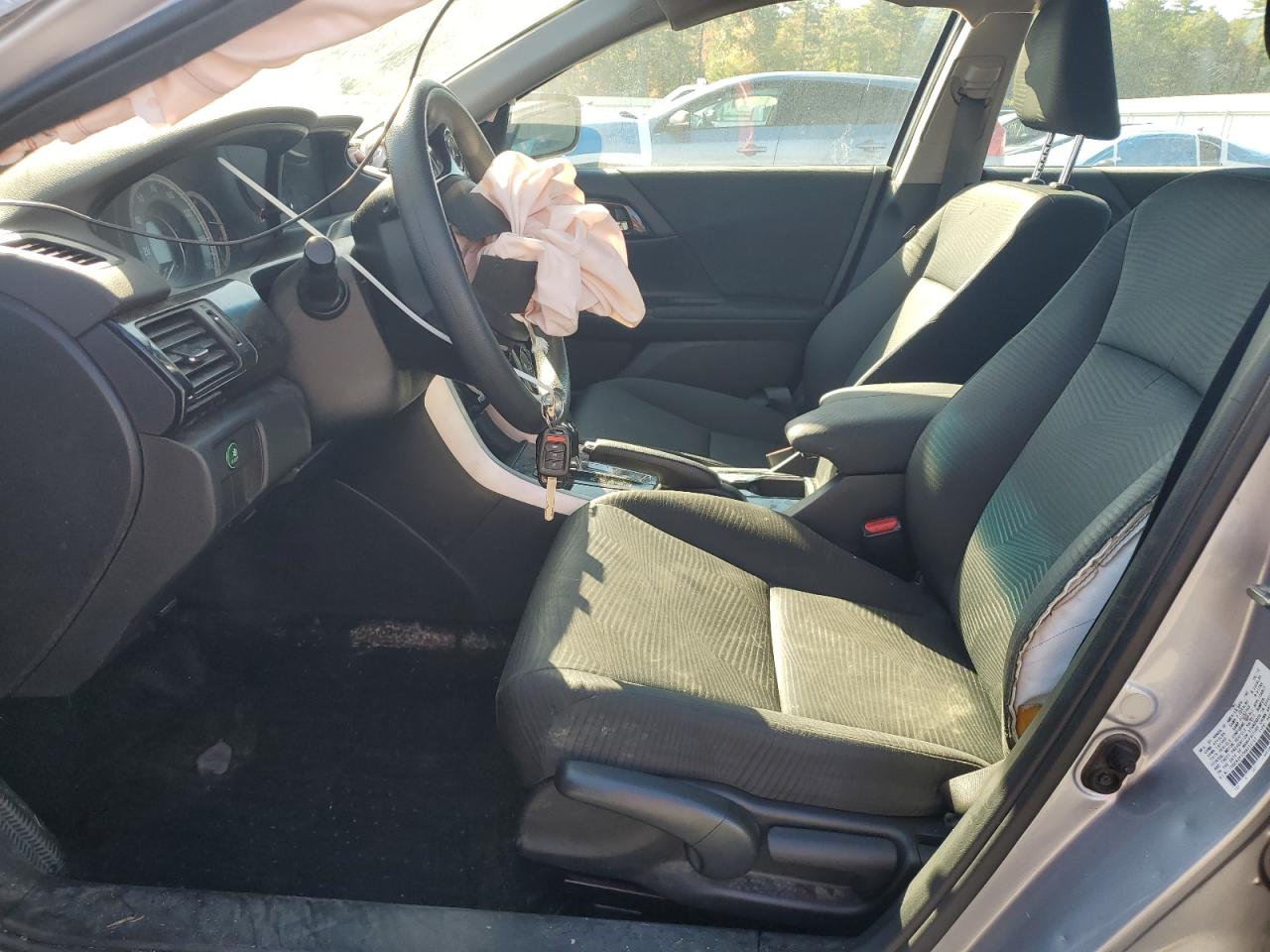 2017 Honda Accord Lx VIN: 1HGCR2F32HA003103 Lot: 84650555