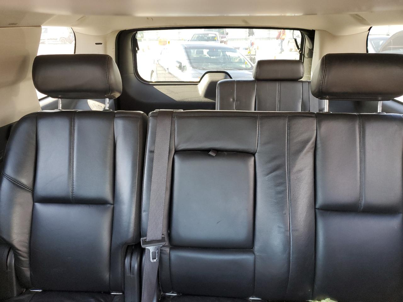 2008 GMC Yukon Denali VIN: 1GKFK63838J135282 Lot: 90633405