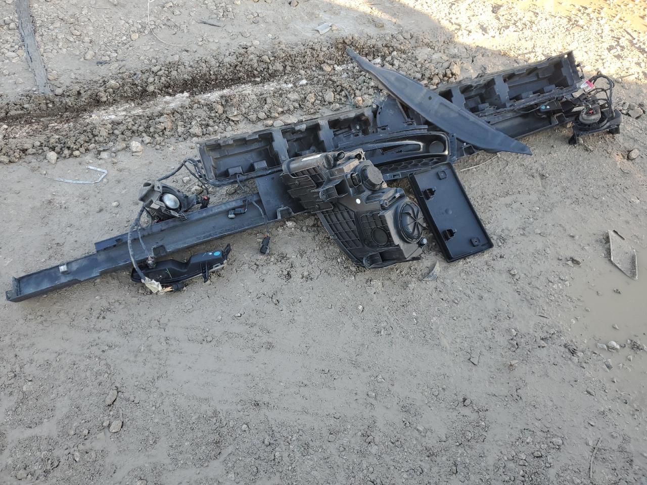 2018 Chrysler 300 S VIN: 2C3CCABG9JH267028 Lot: 82713055