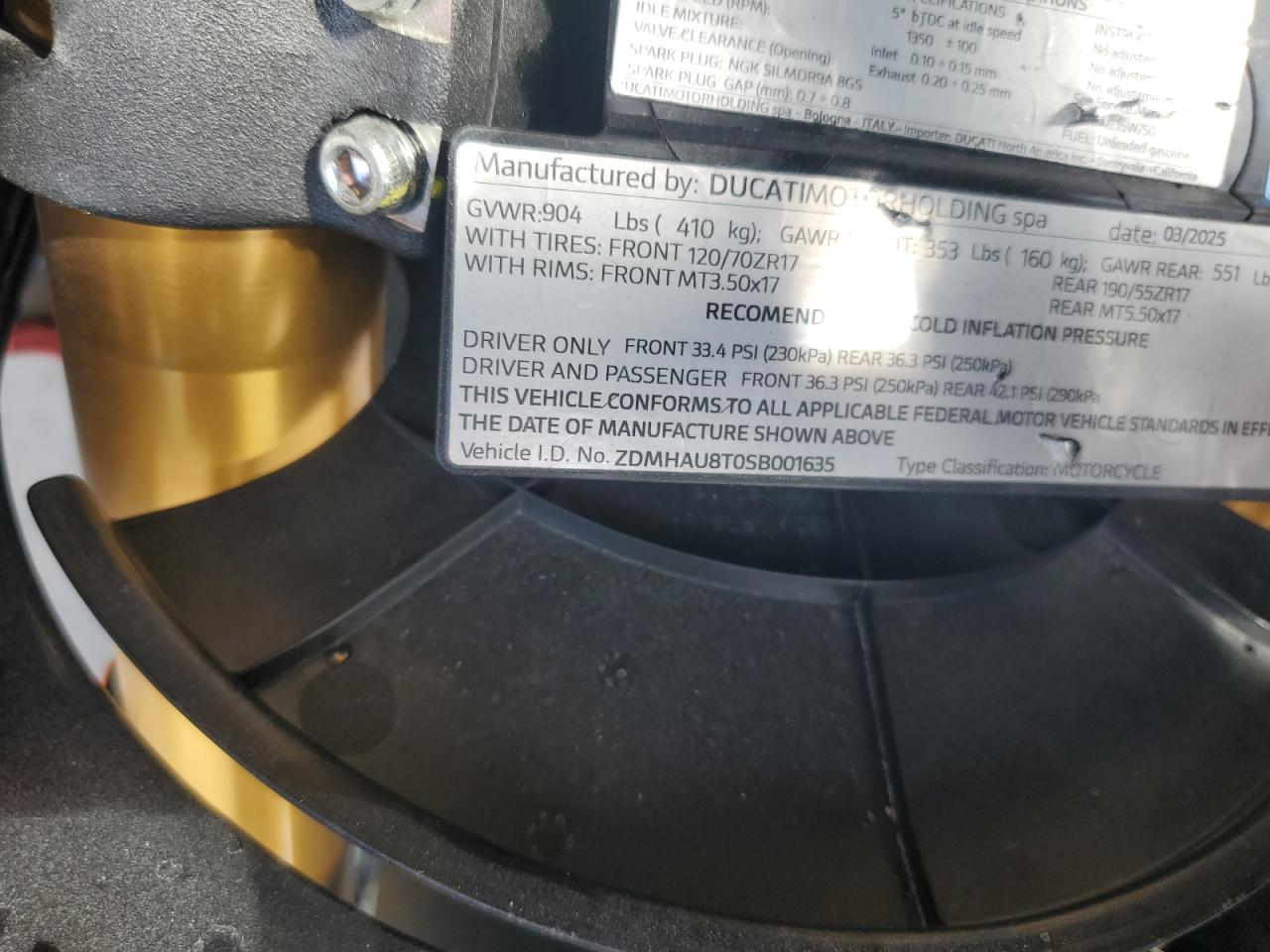 2025 Ducati Panigale V2 VIN: ZDMHAU8T0SB001635 Lot: 85482725