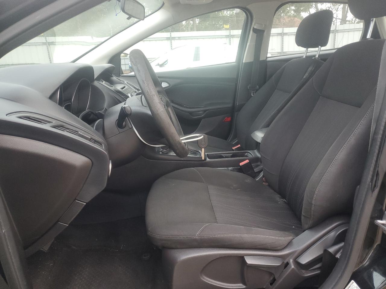 2015 Ford Focus Se VIN: 1FADP3F22FL329786 Lot: 84889115